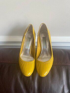 DAVID DIXON REAL LEATHER LADIES SHOES.